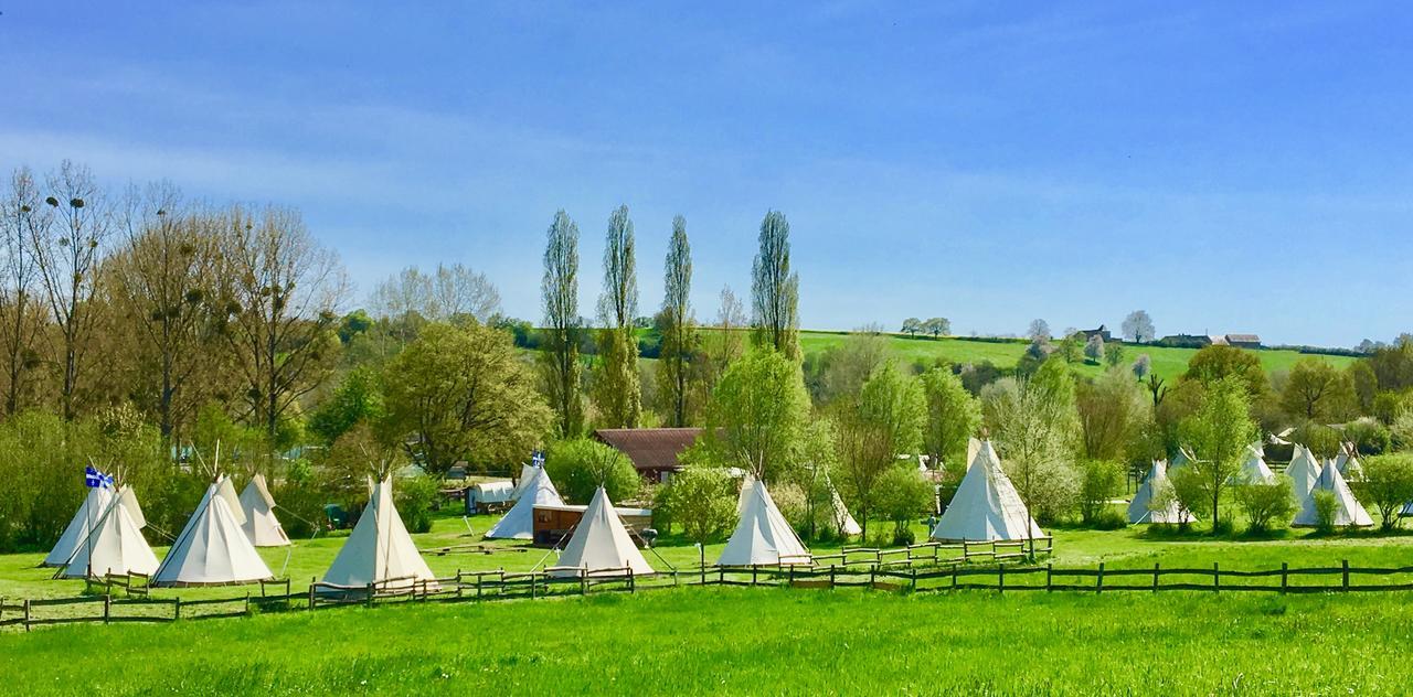 Les Tipis du Bonheur de Vivre Hotel Brûlon Eksteriør billede